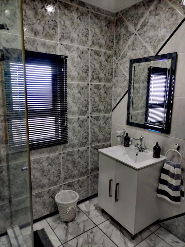 3 Bedroom Property for Sale in Gordons Bay Western Cape